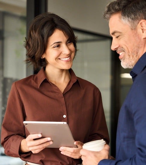 Why Choose Patagoina_Man and Woman collaborating copy